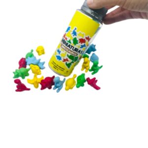 Pote amarelo de plástico com tampa transparente contendo 20 miniaturas de dinossauros de plástico em 5 formatos e 4 cores diferentes.