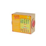 O jogo Brincar de Falar da Materiais Para Brincar, mostrando a caixa de madeira aberta com as 42 fichas coloridas dentro. Algumas fichas estão espalhadas, exibindo ilustrações para imitação de sons e gestos.